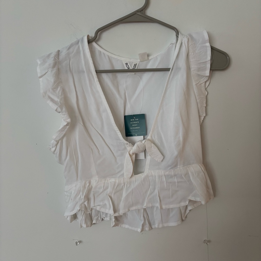 brand new! roxy white ruffle sleeve tie front cropped blouse top🤍